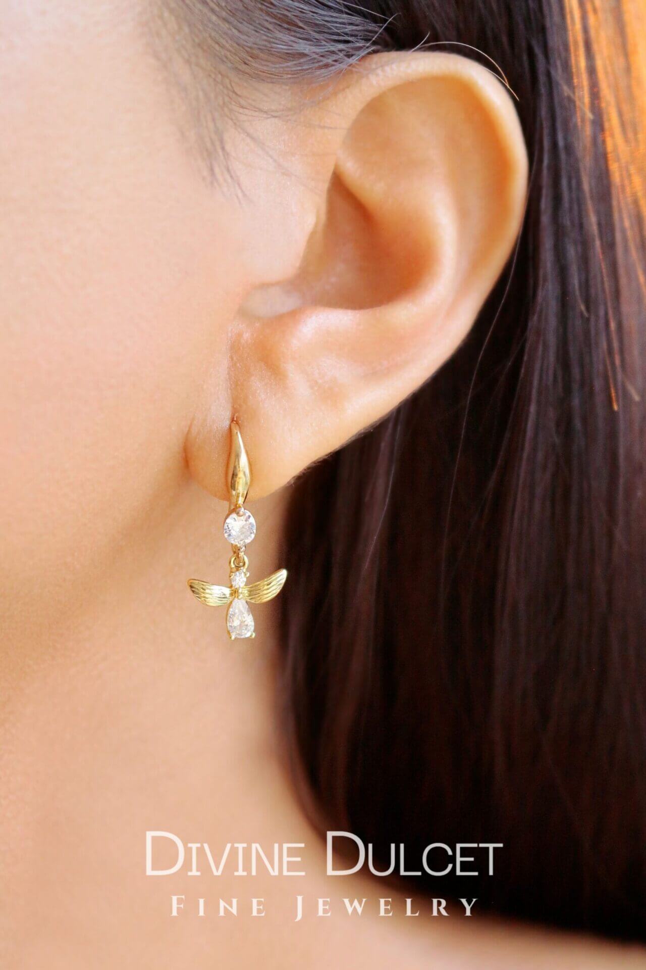Öronhängen / 18 Karat Bee Hook Earrings